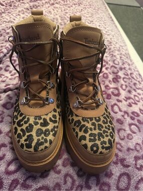 Timberland Women's Brown Leather Lace-Up Boots with Leopard Print